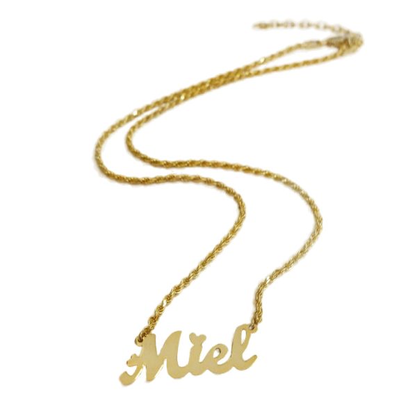 שם עם שרשרת שם באנגלית - ישראל